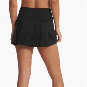 Vuori Performance Skirt
